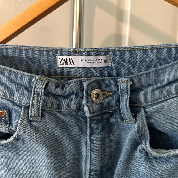 ZARA Mom Jeans - Size 2 - Picture 2 of 3